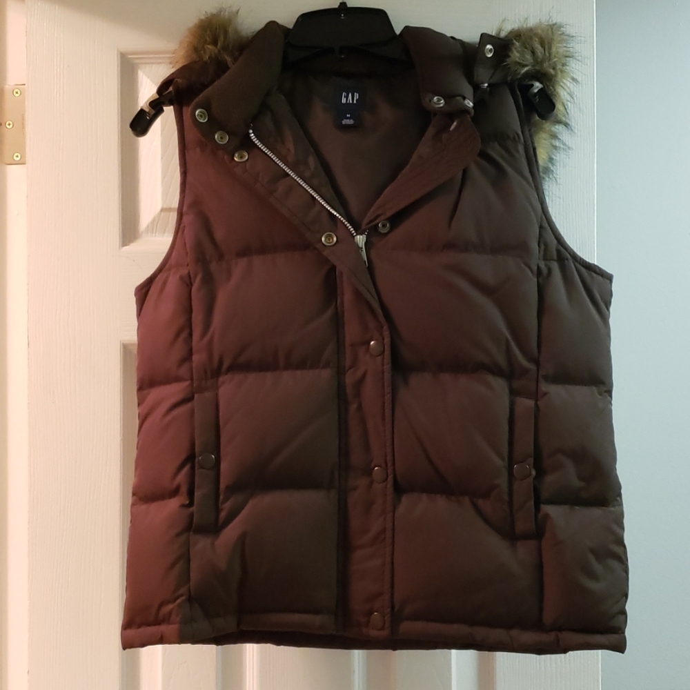 Brown Gap Vest